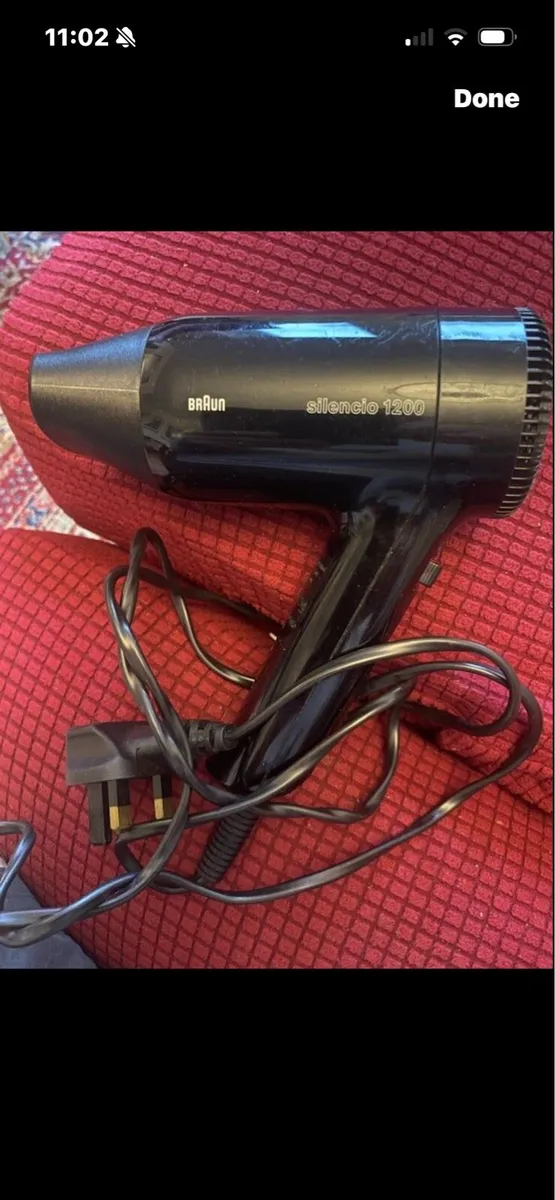 BrAun  Silencio 1200 Hair Dryer - Image 1