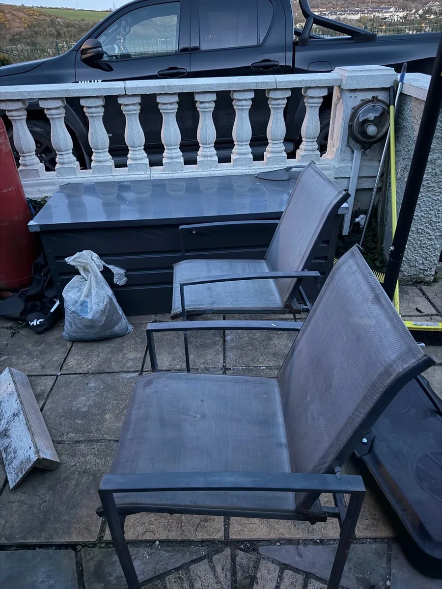 Free garden table and chairs - Image 2