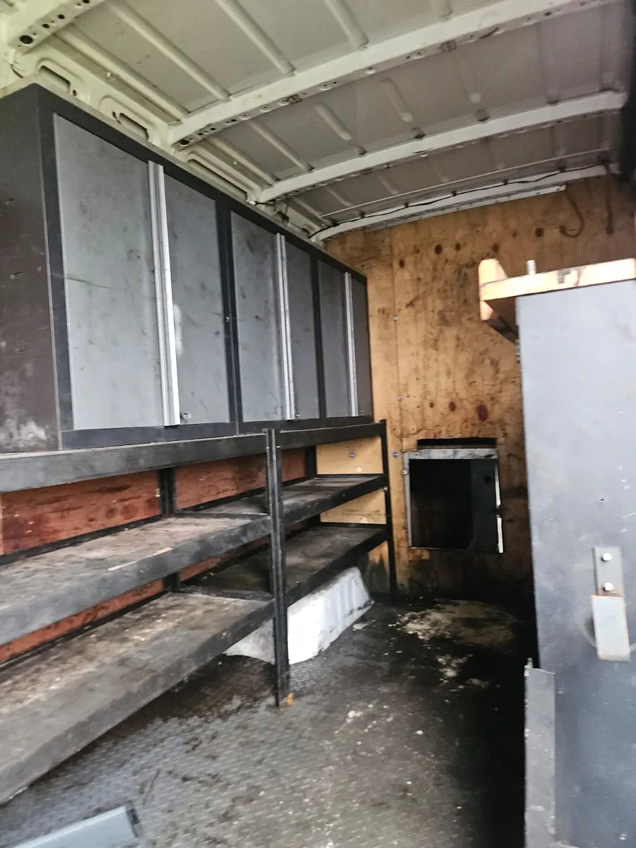 Twin wheel sprinter service van - Image 4