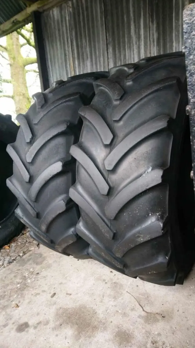 580 70 38 GOODYEAR TYRES - Image 1