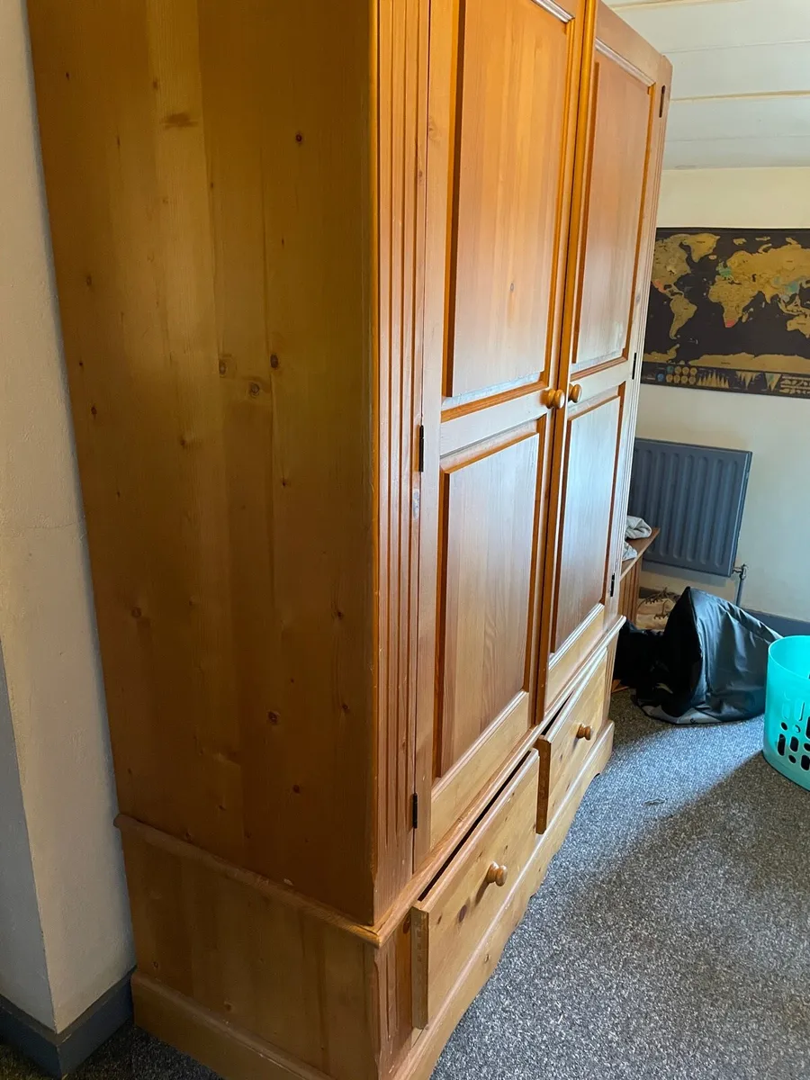 Wardrobe - Image 3