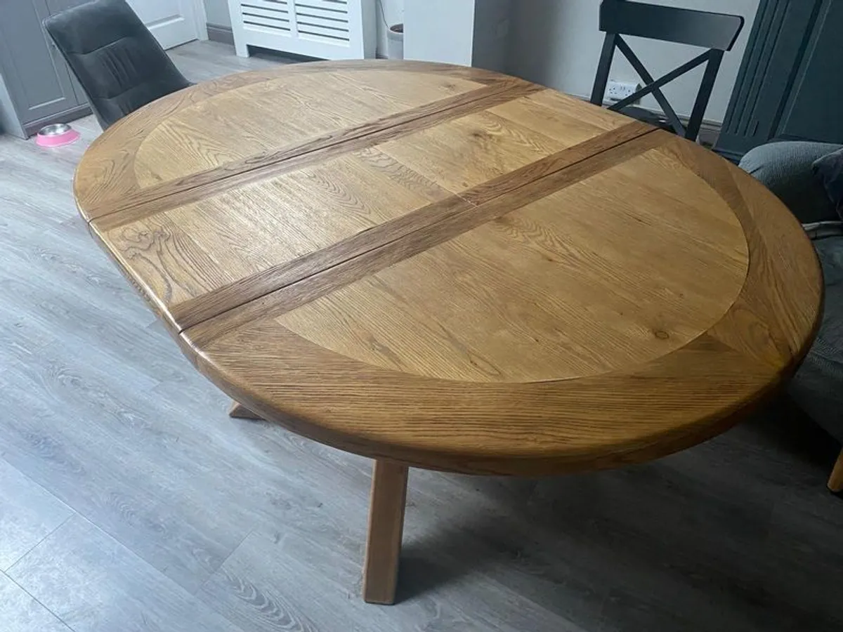 dining table - Image 4