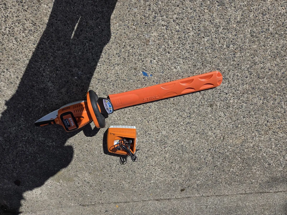 Stihl hedgecutter cordless - Image 1