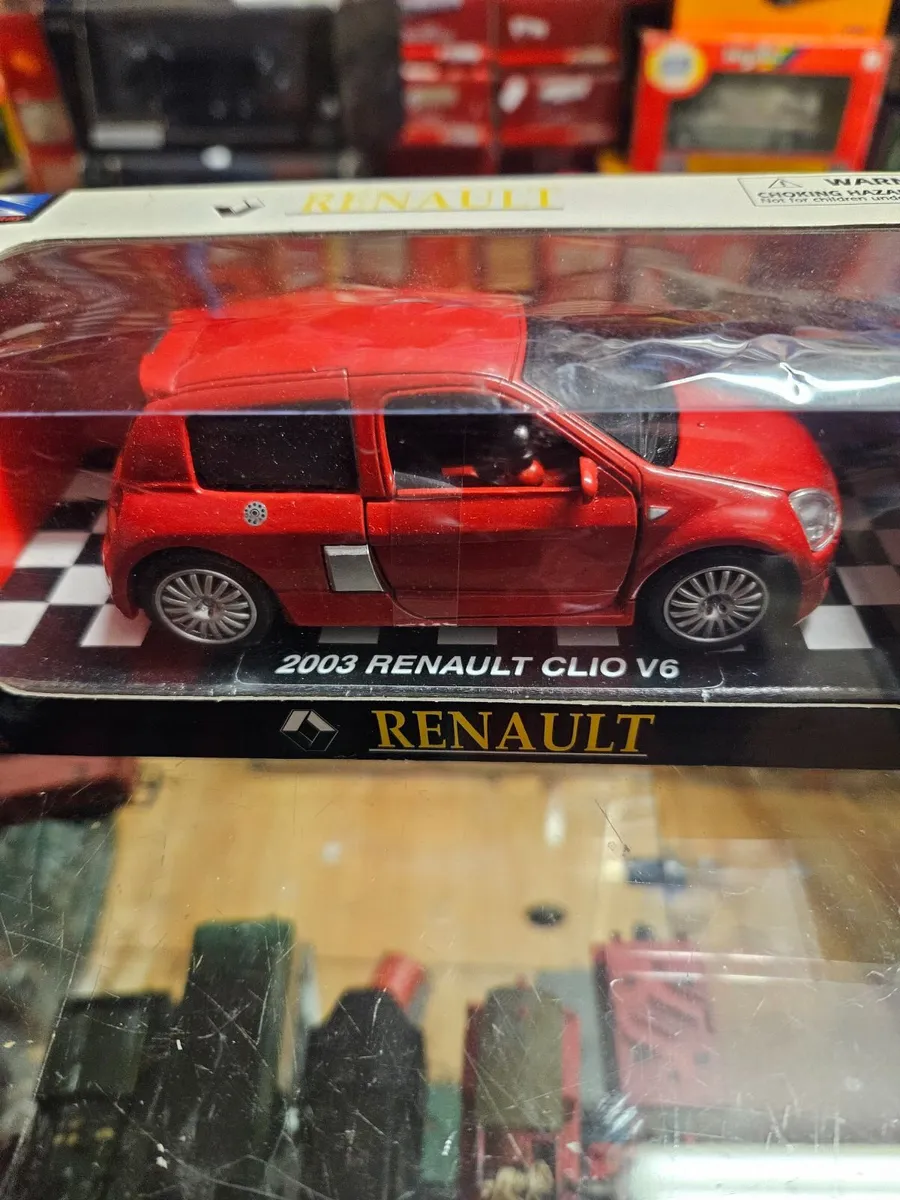 Corgi Newray Renault Clio V6 - Image 3