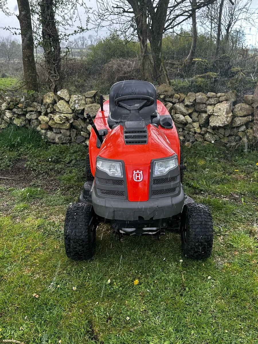 Husqvarna cth171 ride on lawnmower - Image 2