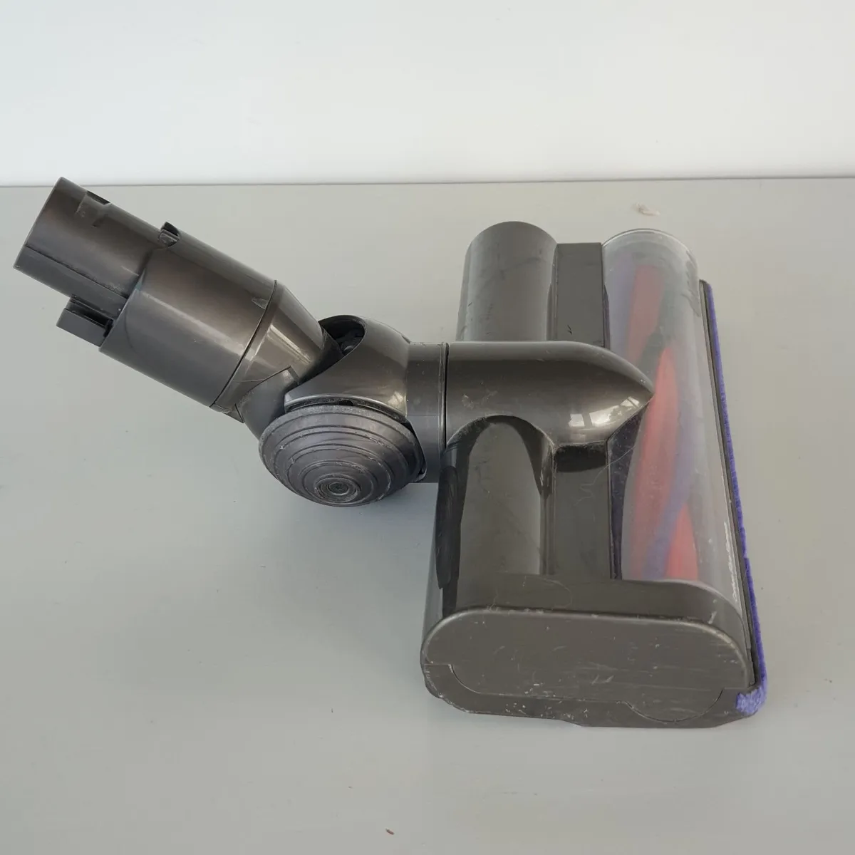 Dyson V6 DC58 brush head handheld vacuum - Image 2