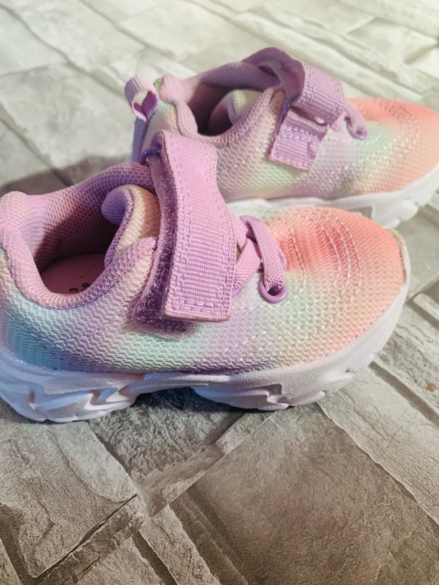 Baby shoes - Image 2