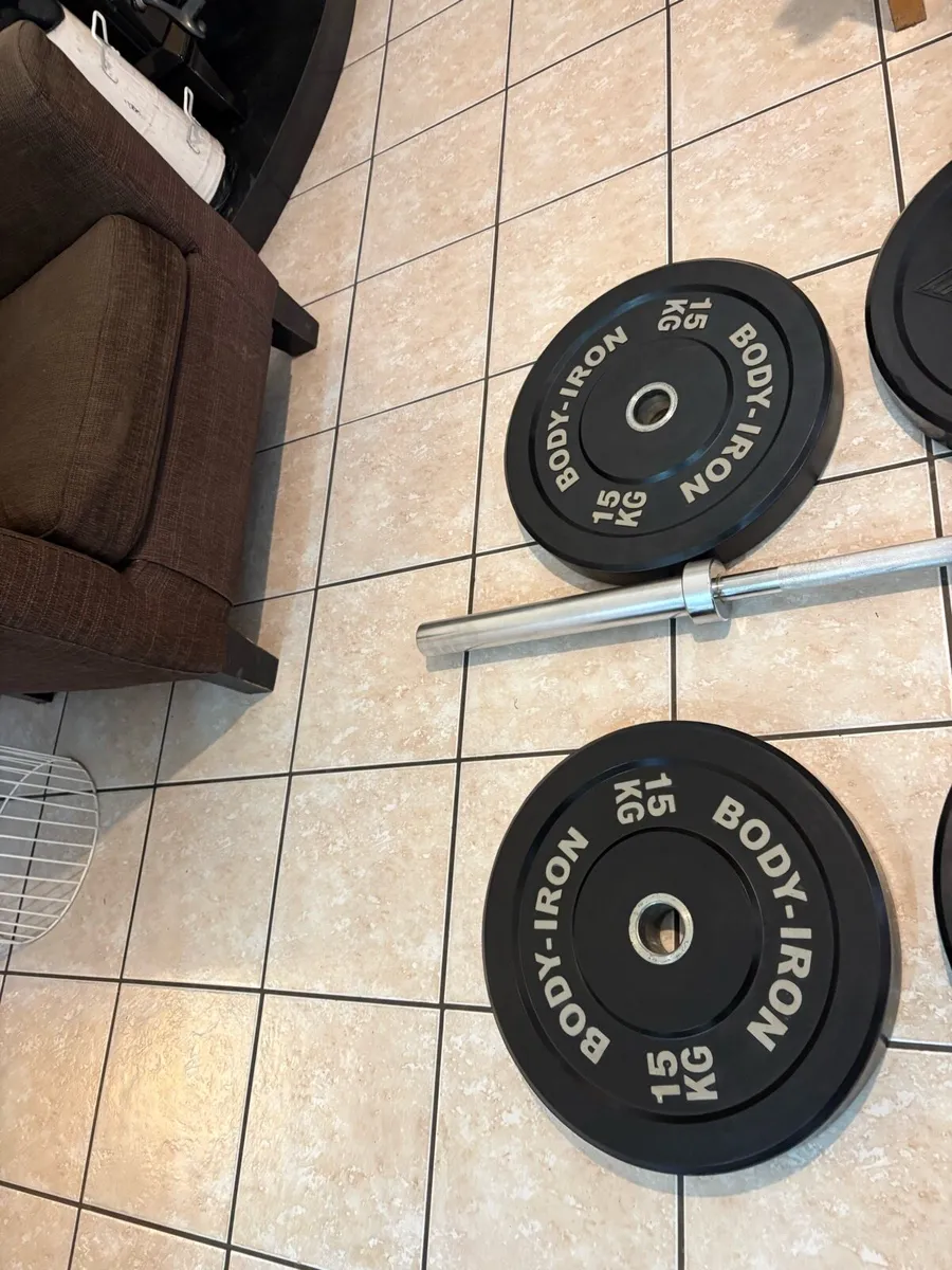 20KG OLYMPIC BARBELL + OLYMPIC BUMPER WEIGHTS! - Image 2
