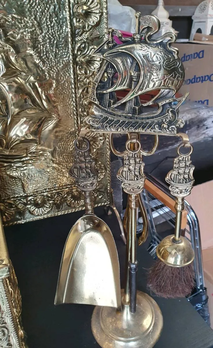 Polished Brass fireplace set - Image 2