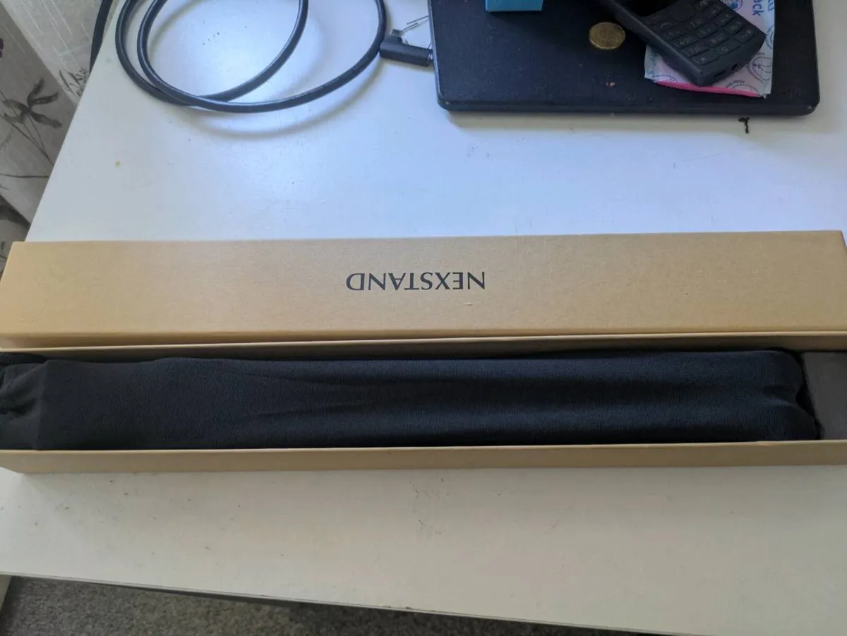 Nexstand K2 Laptop Stand - Image 1