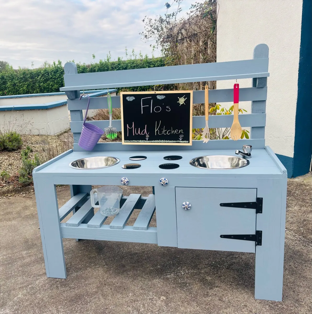 Mud Kitchen - Image 1