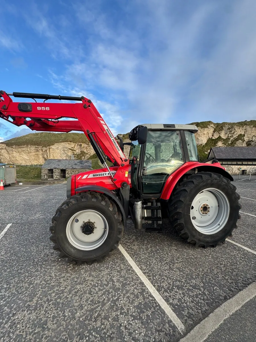 Massey Ferguson 6460 Dyna 6 *Mint* - Image 4