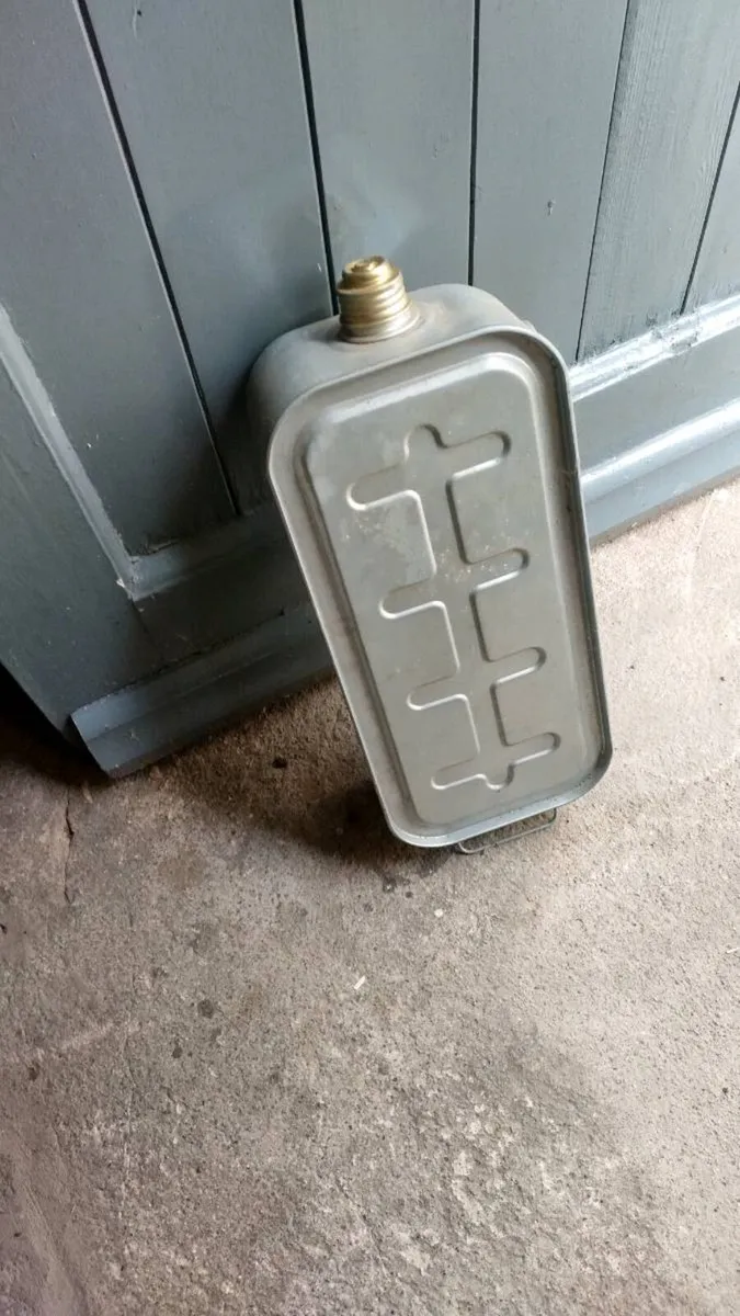 Paraffin heater replacement oil cartridge - Image 1