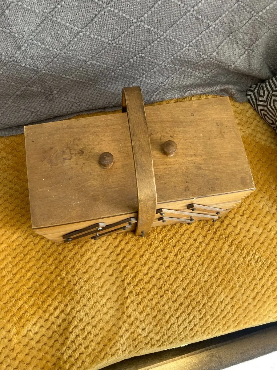 Vintage Sewing Box - Image 2