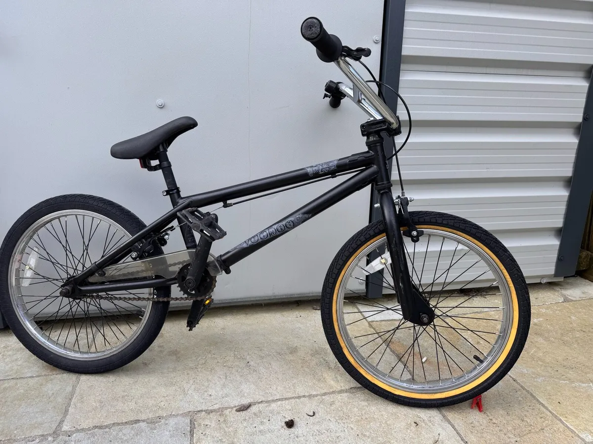 Boys bike - Image 1