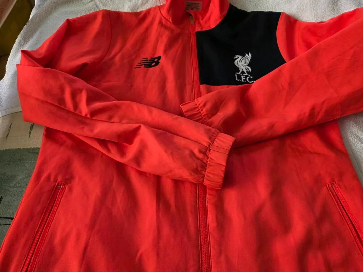 Liverpool Football Club Jacket 2017 to 2018 - Image 4
