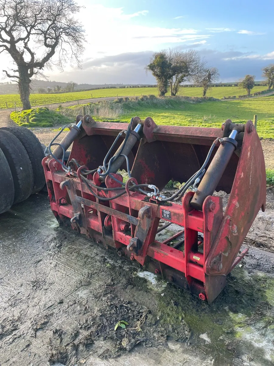 Agrimac Shear grab + scraper - Image 3