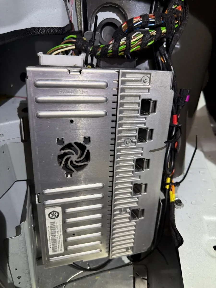 Harmon /Kardon Mercedes S Class Amp repaired. - Image 2
