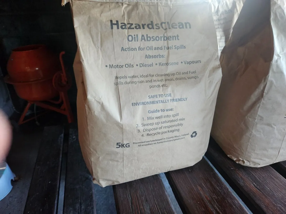 Hazzards CLean Oil Absorbent - Image 2