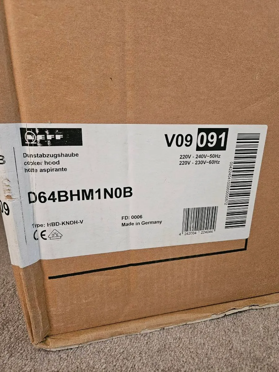 Neff cooker hood -D64BHM1N0B - Image 1