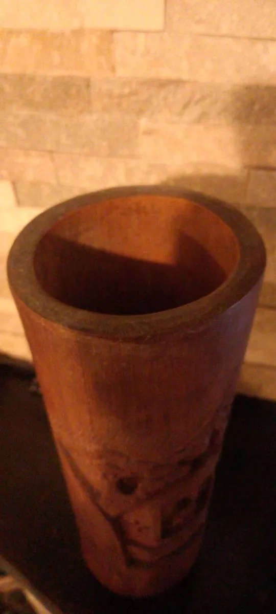 Beautiful Antique hand-carved Bamboo pot - Image 4