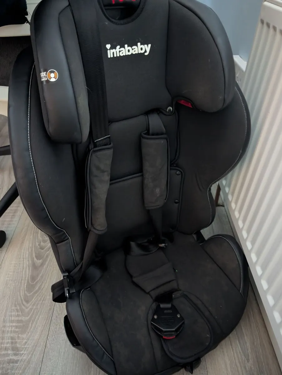 Infababy Isofix Car Seat(9M+) - Free for Collectio - Image 1