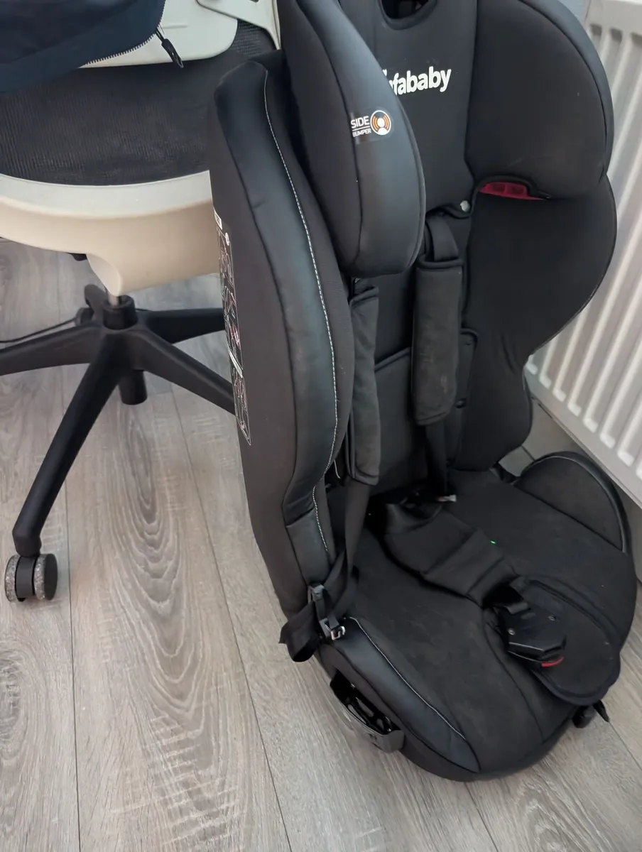 Infababy Isofix Car Seat(9M+) - Free for Collectio - Image 2