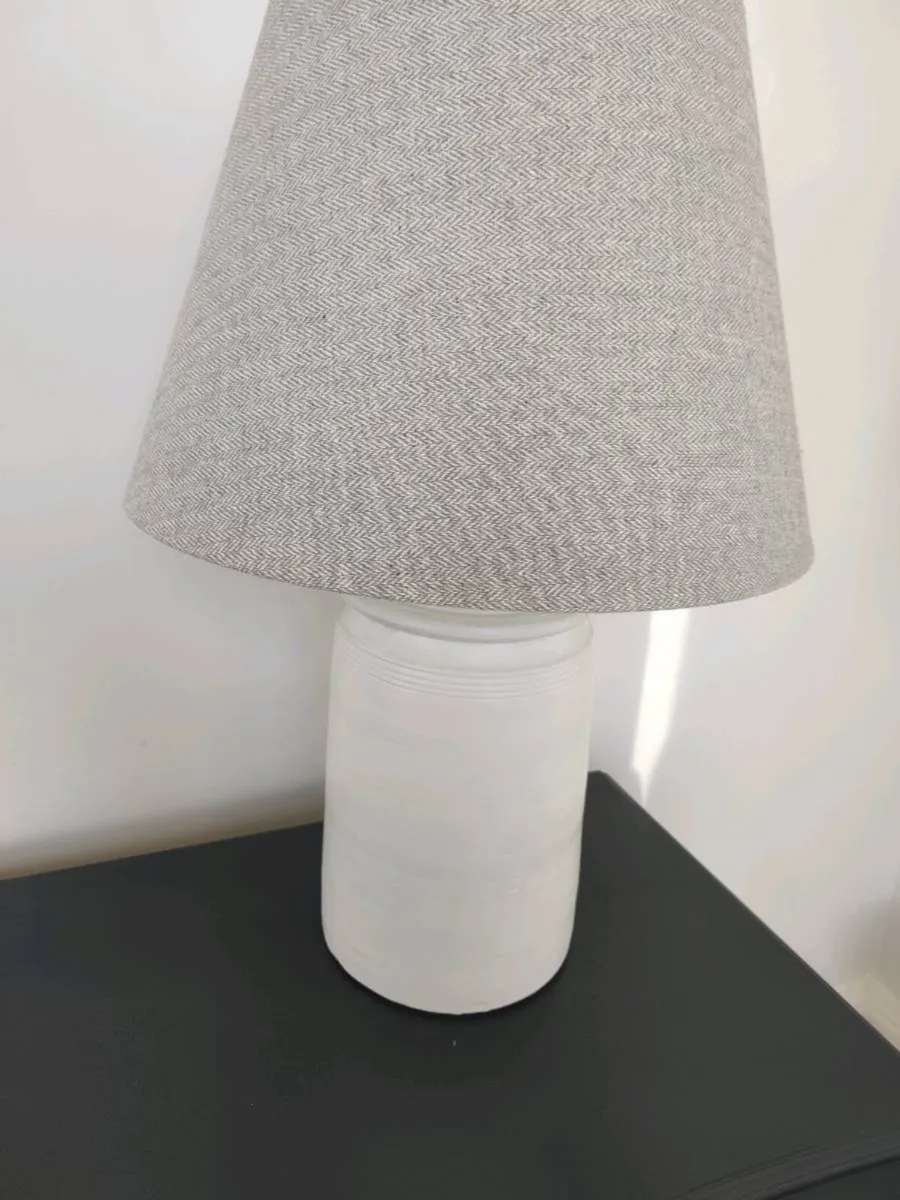 A pair of wooden - Image 4