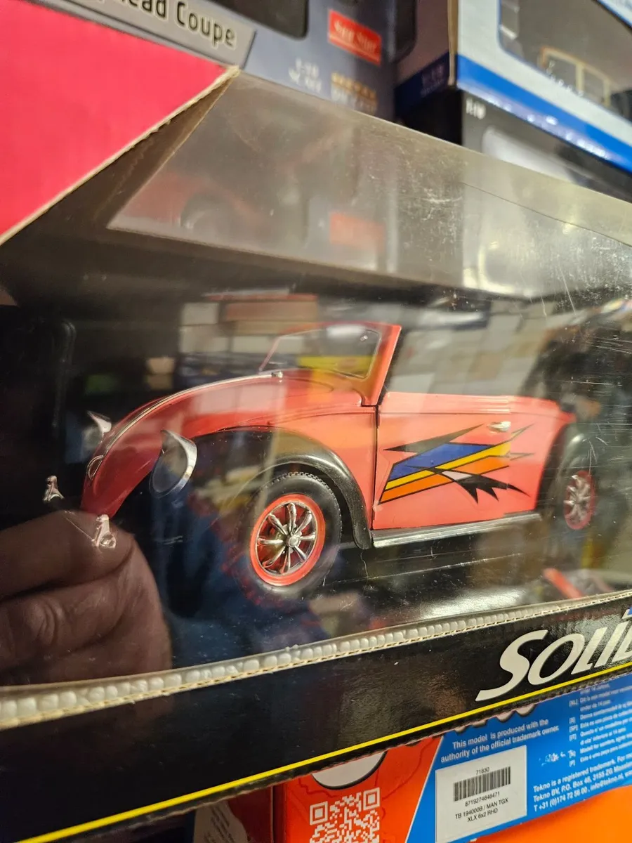 Corgi Solido VW Beetle 1.18 - Image 3