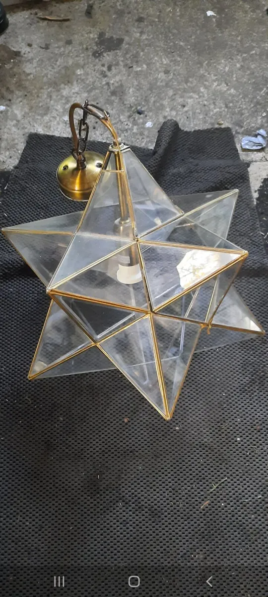 Pyramid light centrepiece - Image 4