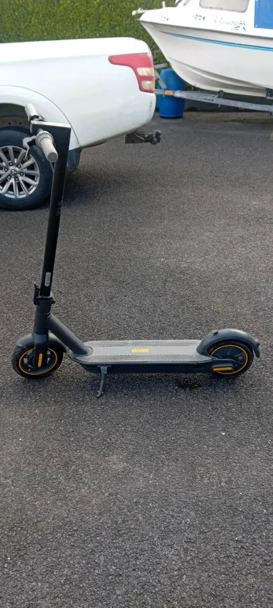 Electric scooter - Image 2