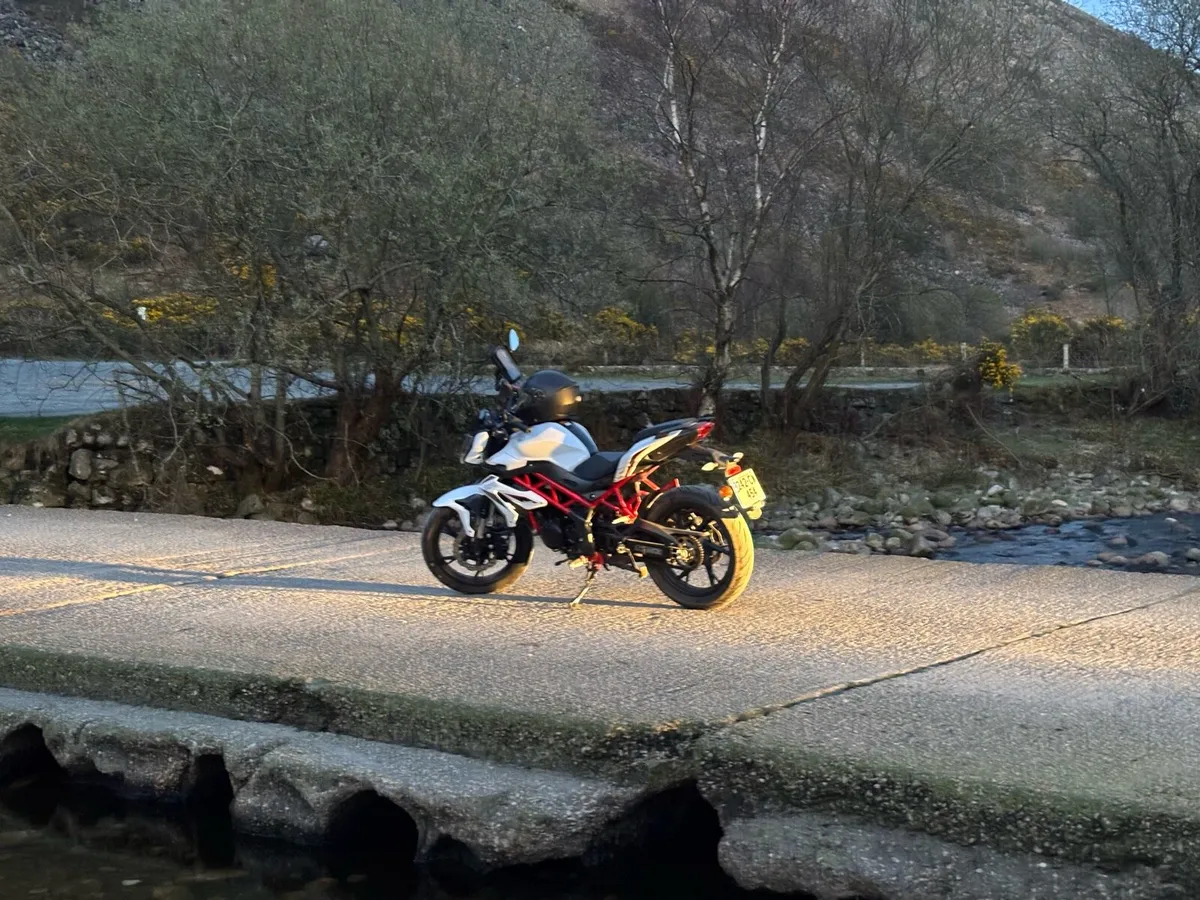 Benelli BN125 - Image 1