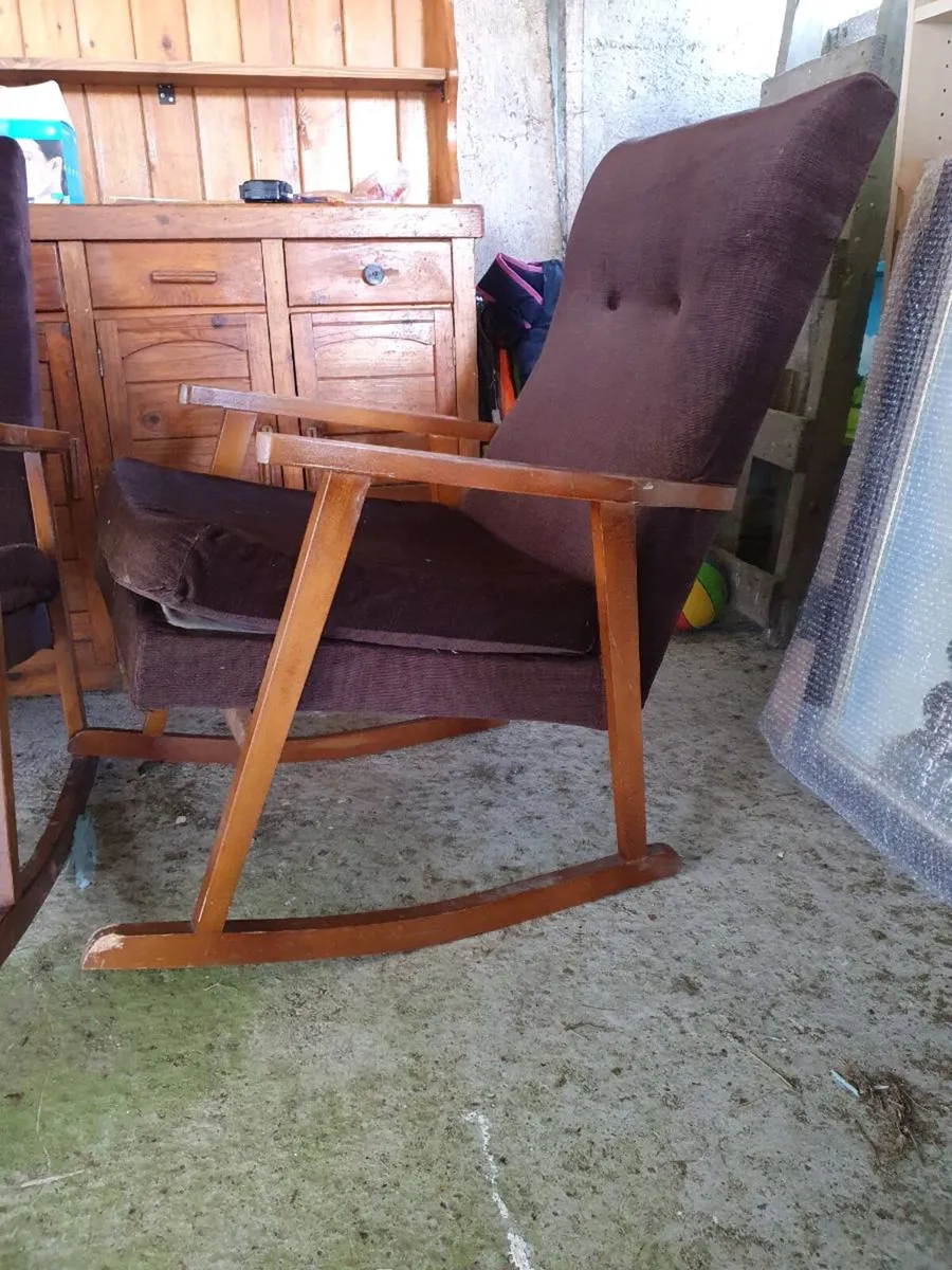 Vintage Rocking Chair pair - Image 2