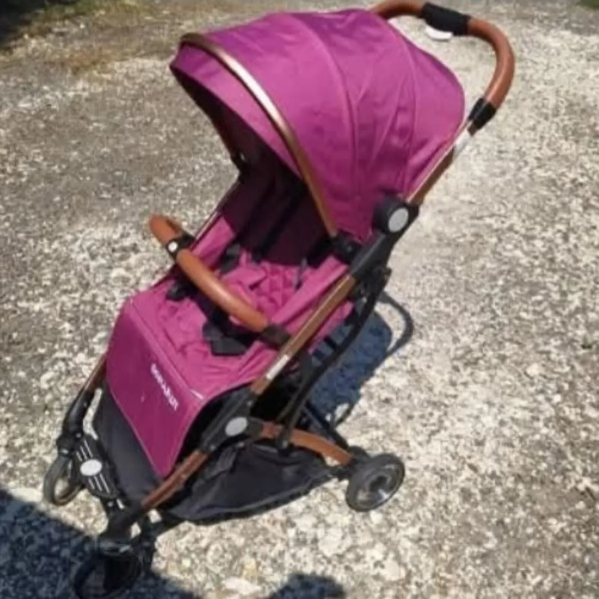 Compact stroller - Image 4