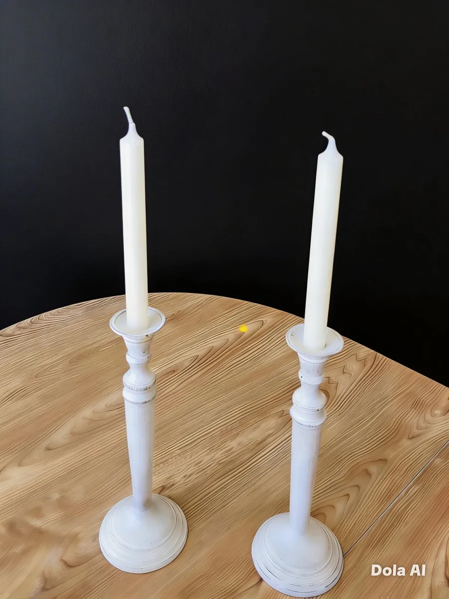 Candle sticks