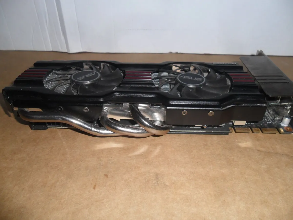 Asus gtx 670 directcu ii 2 gb - Image 4