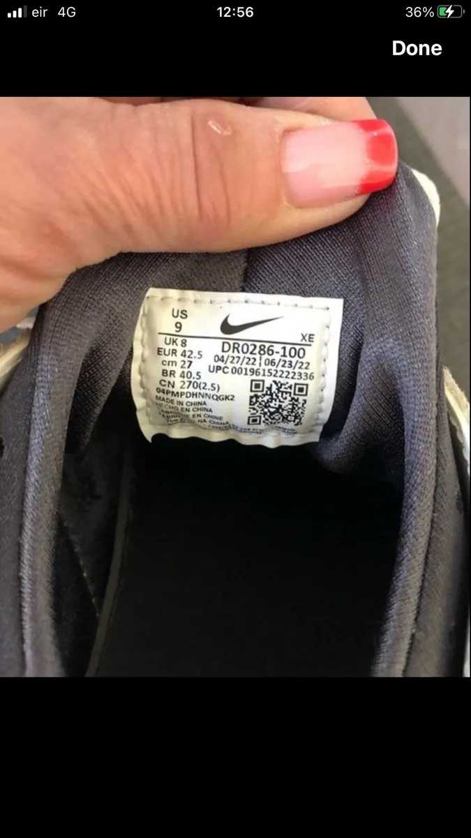 Mens Nike trainers size 8 €30 - Image 3