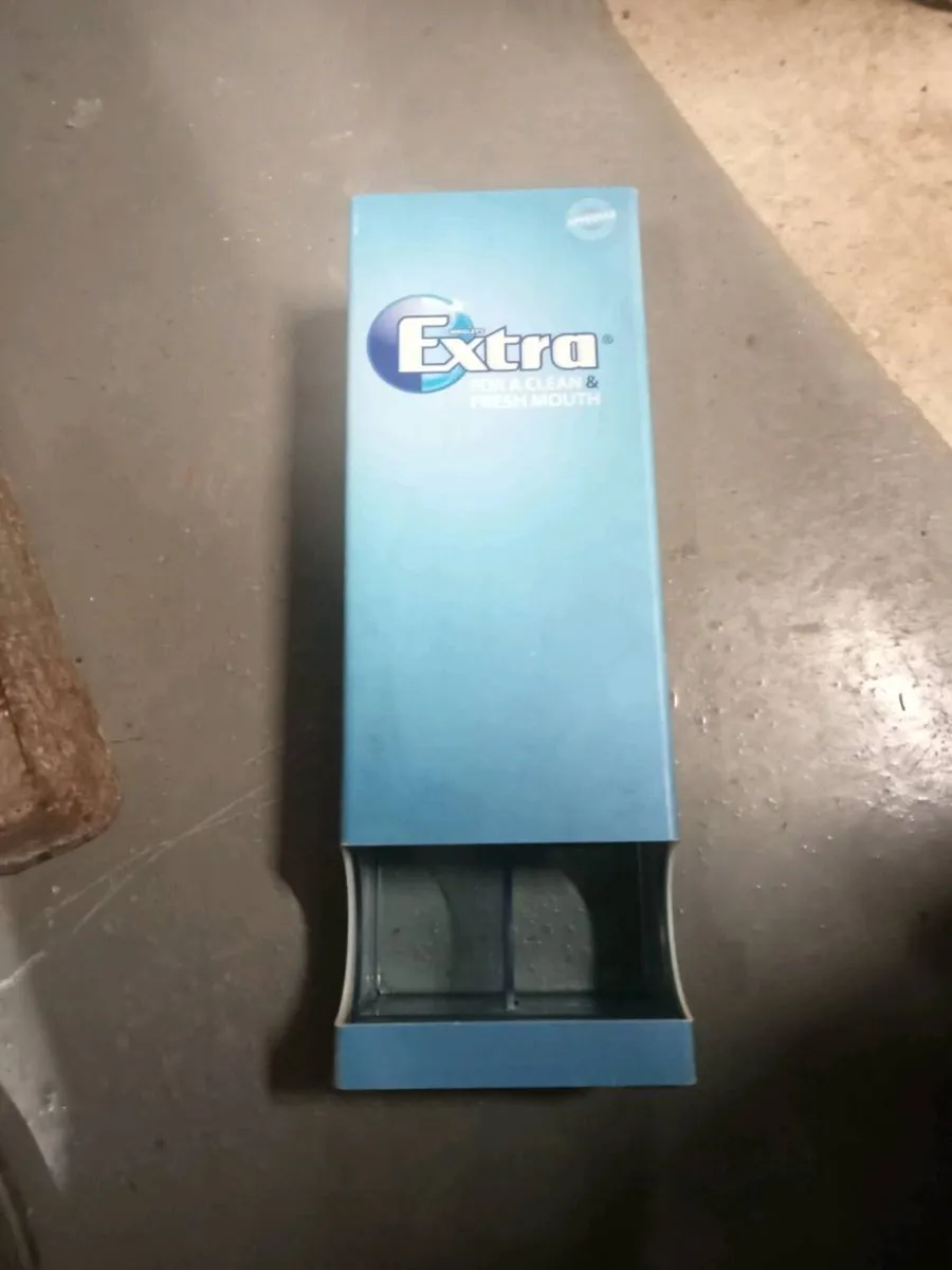 Wrigleys chewingum dispenser - Image 1