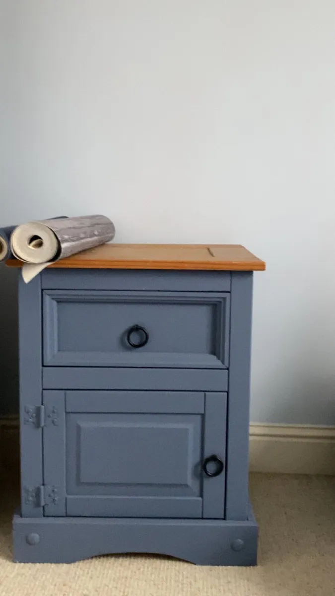 Bedroom furniture - Image 2