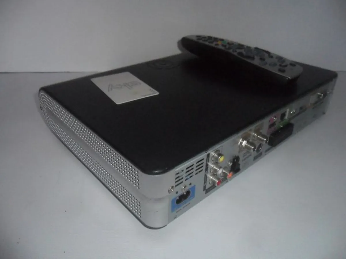 Sky + HD box - Image 4