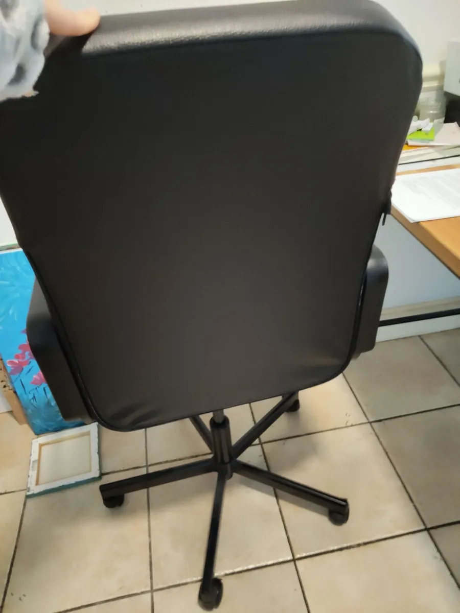 Office chair - Image 4