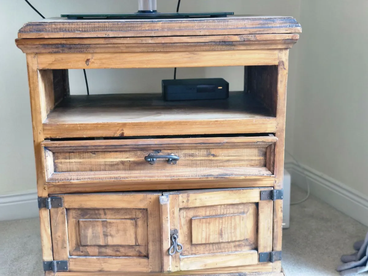 Lovely wooden hand crafted furniture - Image 2