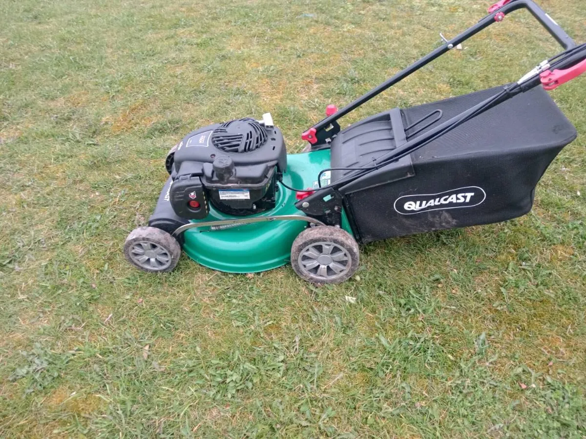 Lawnmowers - Image 3