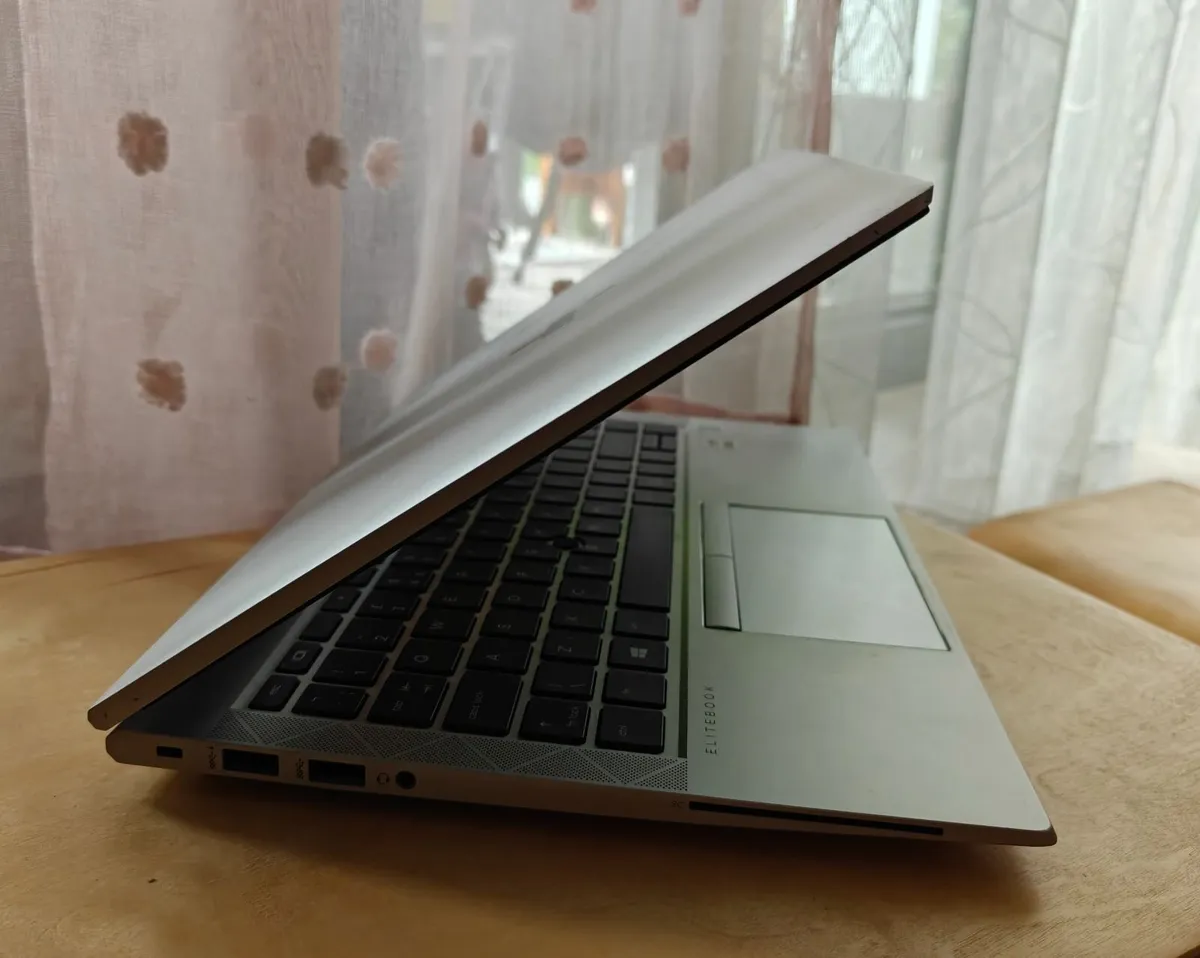 HP 840 G7 i5-10210U-8GB-256GB-FHD-W11 - Image 1