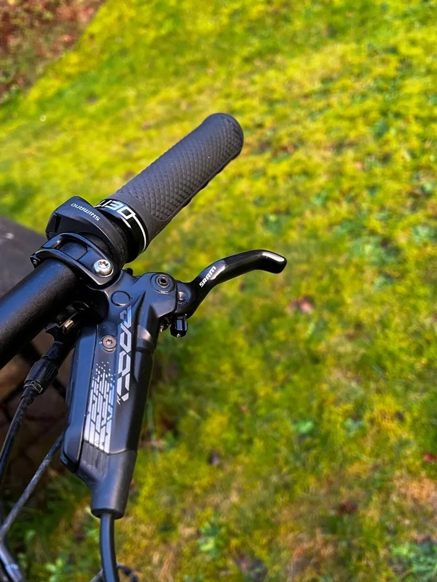 Electric Commencal Meta - Image 2