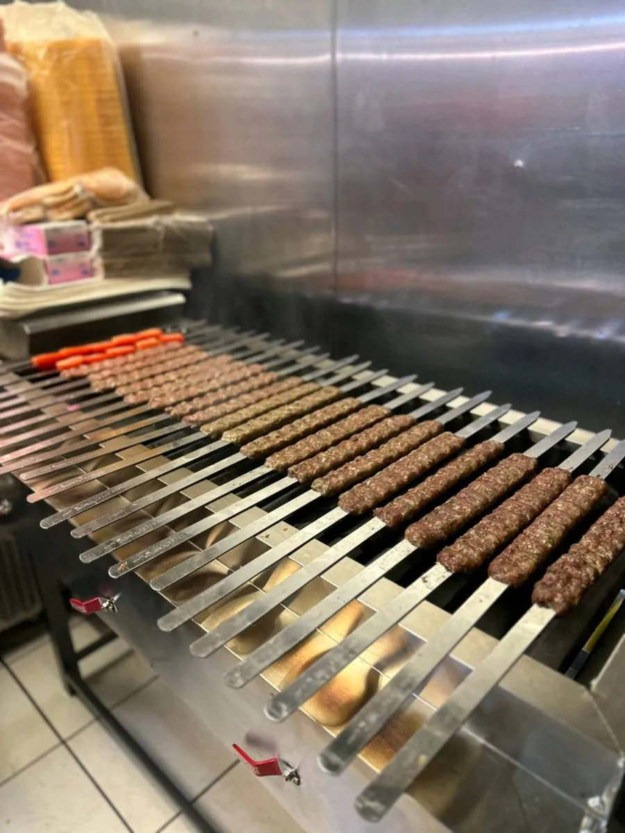 Commercial Natural Gas BBQ Grill – Heavy Duty - Image 1