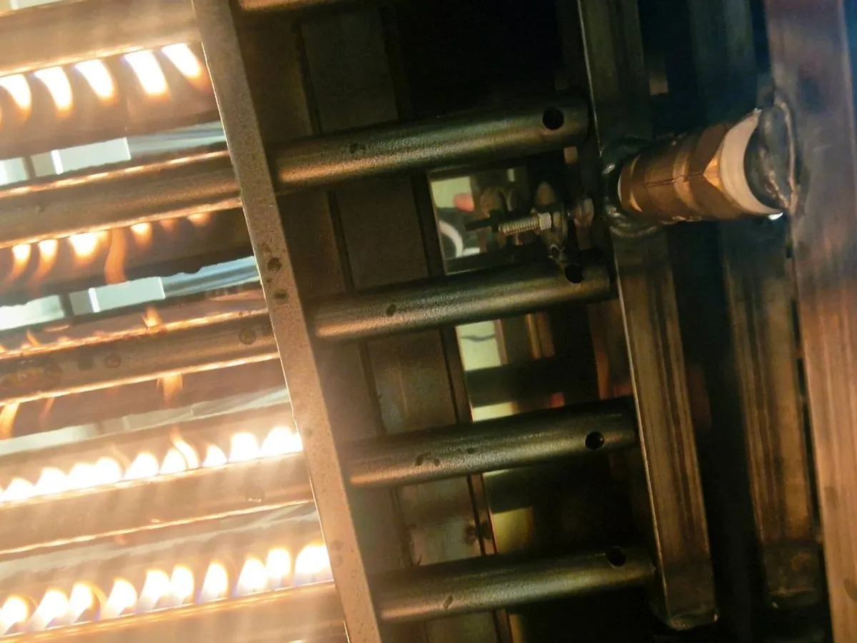 Commercial Natural Gas BBQ Grill – Heavy Duty - Image 4