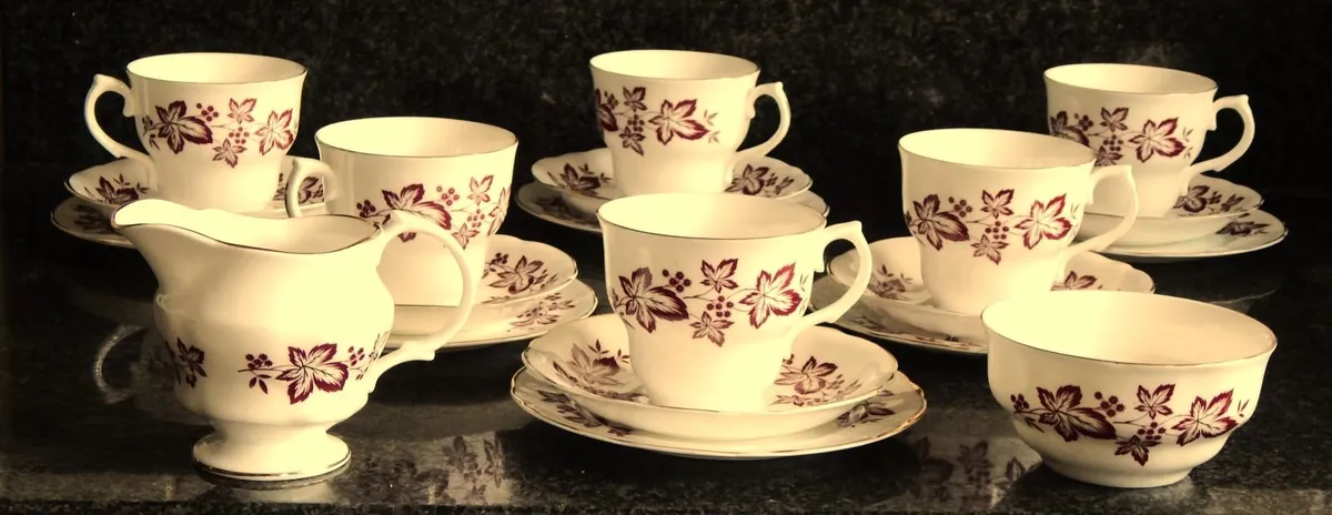 20 Piece China Tea Set - Image 2