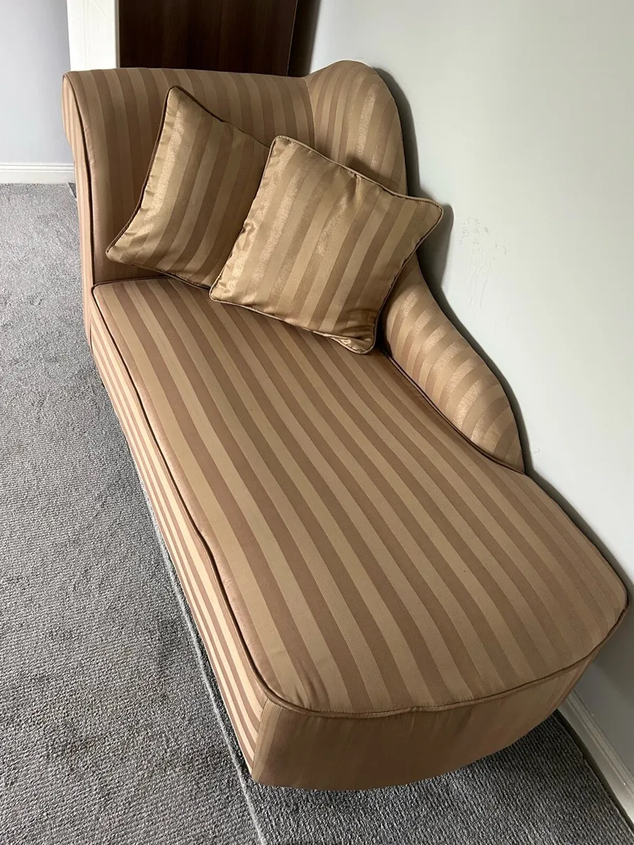 Chaise Longue - Image 3