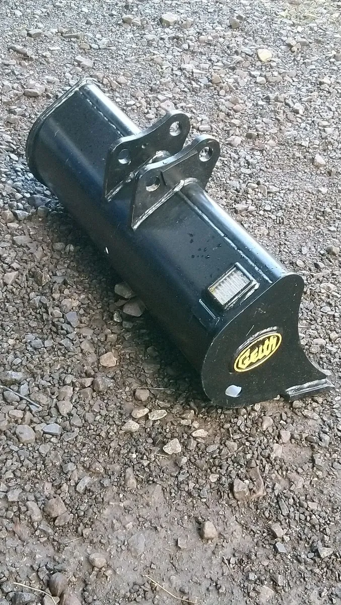 BOBCAT E10E E17 E19 E20z MINI DIGGER BUCKET - Image 3